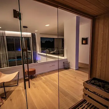 Ferienhaus Beautiful ! 4 Bedrooms !!! Vintijan