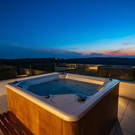 Vikendica Beautiful ! 4 Bedrooms !!! *