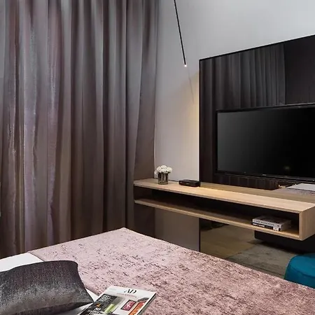 Beautiful ! 4 Bedrooms !!! * Vintijan